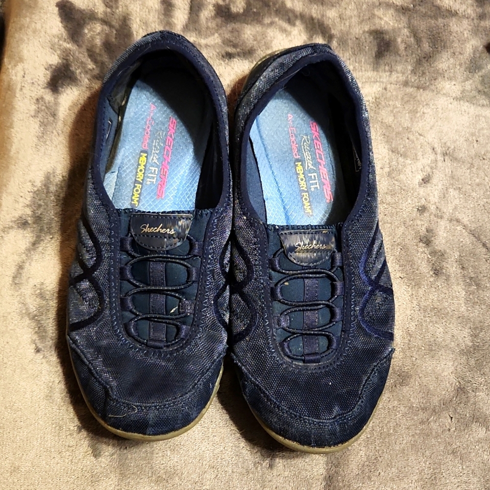 Skechers navy blue sneakers